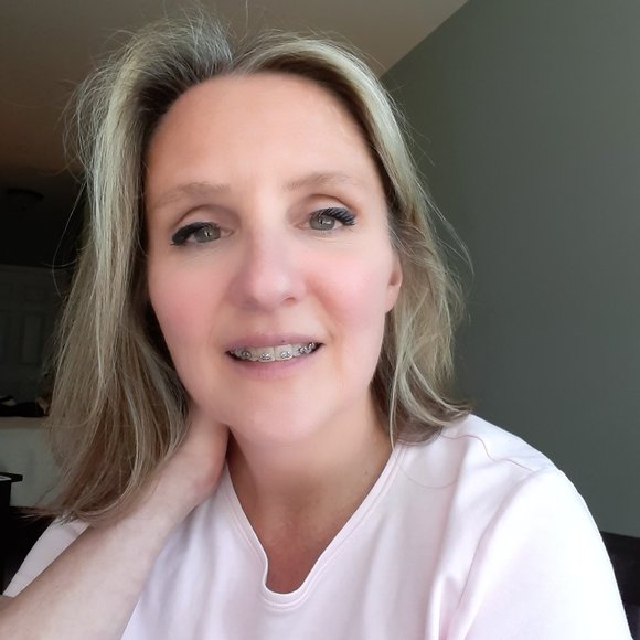 Meet your Posher, Robin - Picture 1 of 1